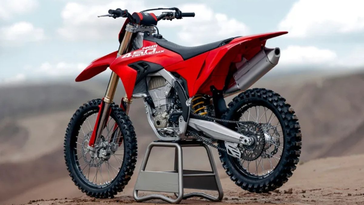 Ducati Desmo450 MX